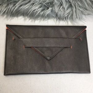 Canopy Verde Lafayette Clutch